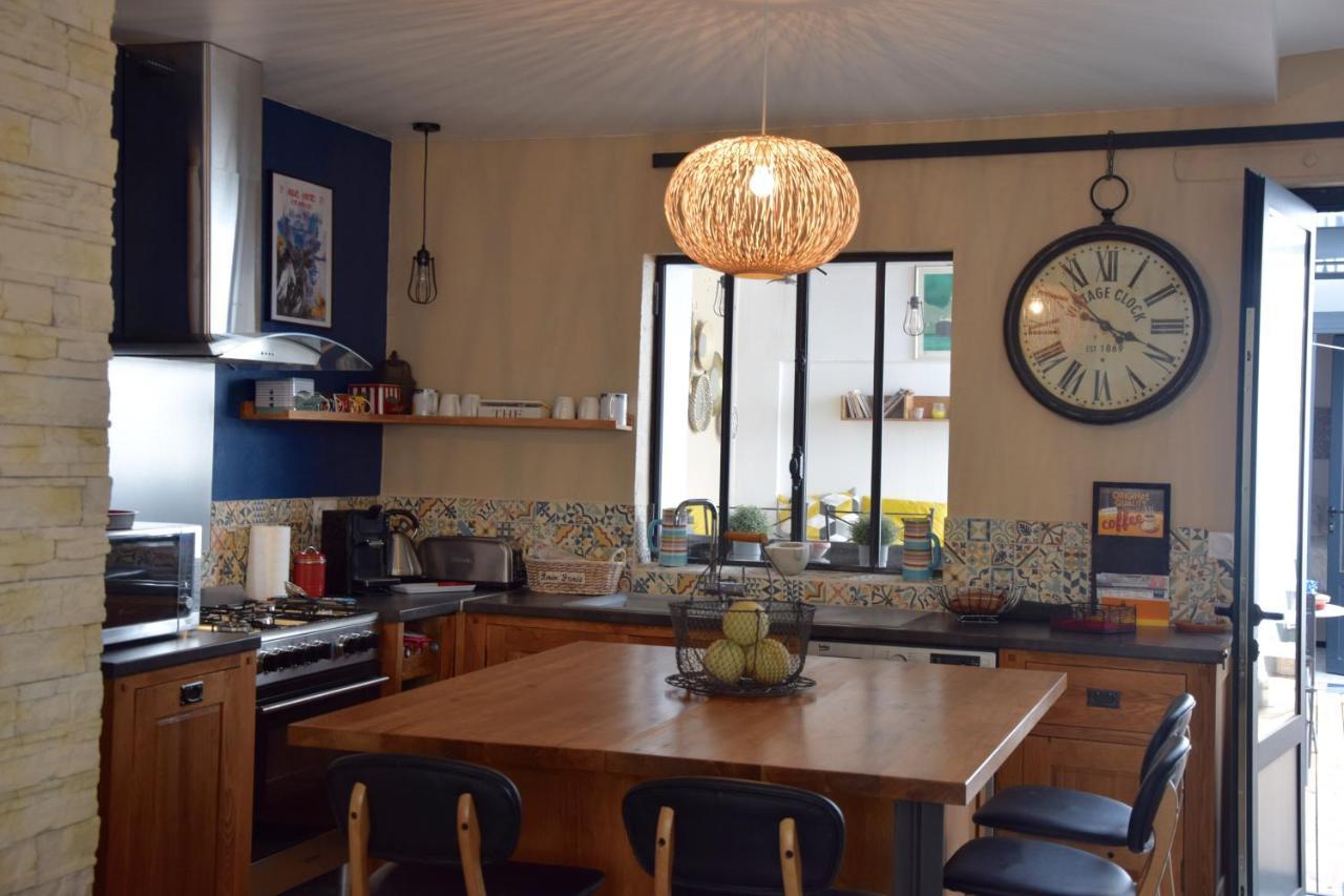 Le Petit Patio Bed and Breakfast Aigues-Mortes Buitenkant foto