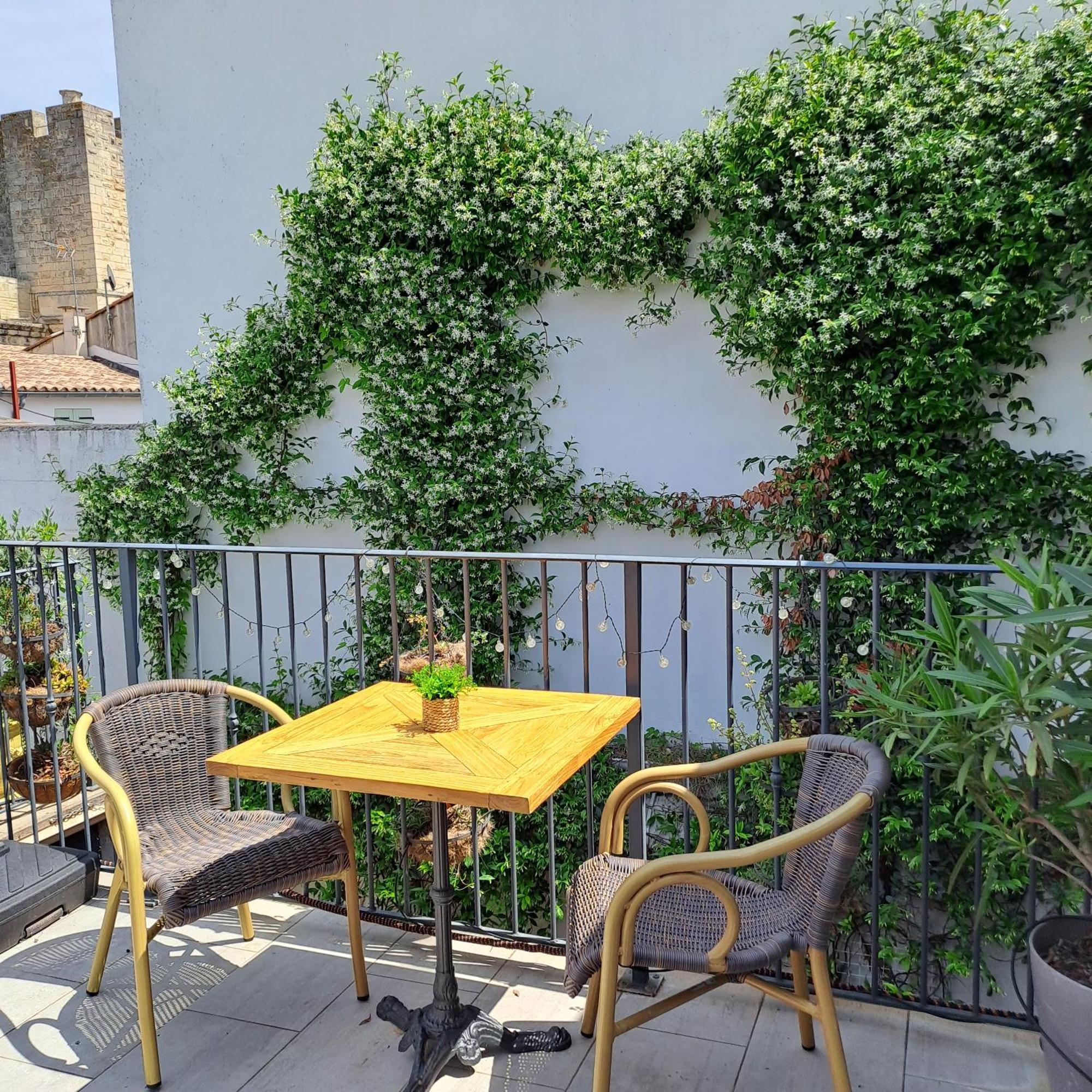 Le Petit Patio Bed and Breakfast Aigues-Mortes Buitenkant foto
